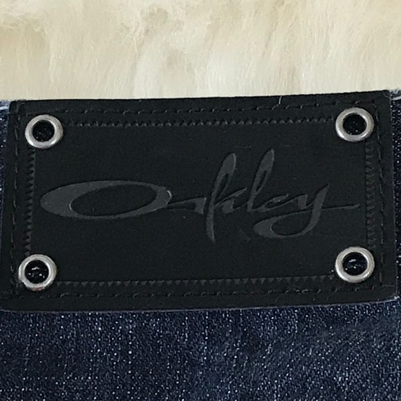 NWOT Women’s Oakley Dark Blue With White Stitching Demin/Jean Skirt With Pockets - Picture 9 of 9